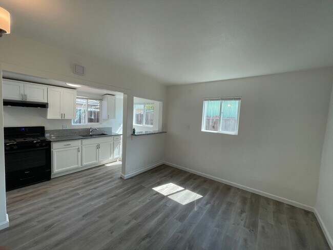 Building Photo - Burney Street Triplex