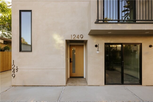Building Photo - 1249 Seward St