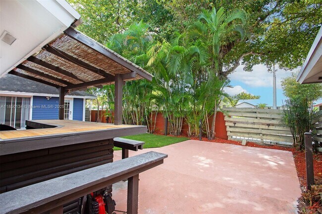 Building Photo - 13934 SW 103rd Terrace