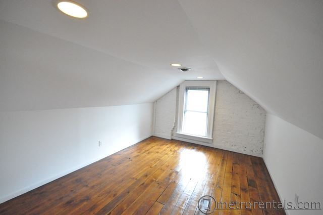 Bedroom 2 / Office - 321 E Livingston Ave