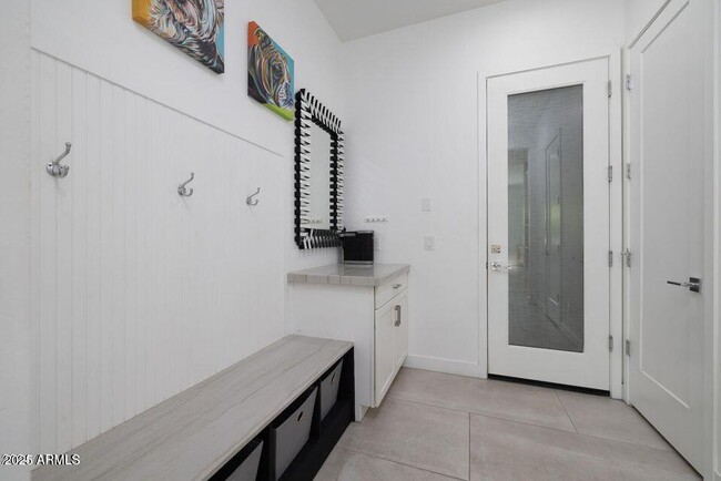 Building Photo - 7347 E Vista Bonita Dr