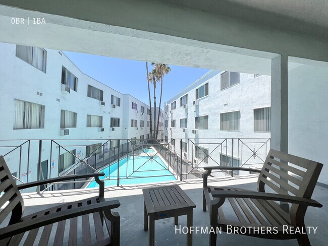 Building Photo - 1811 Tamarind Ave Los Angeles, CA 90028