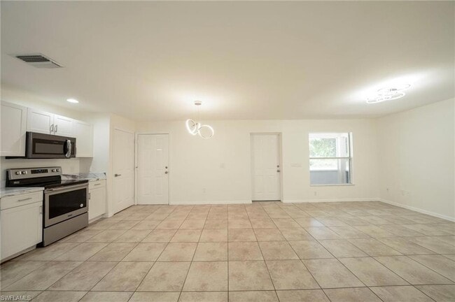 Building Photo - 4733 29th St SW