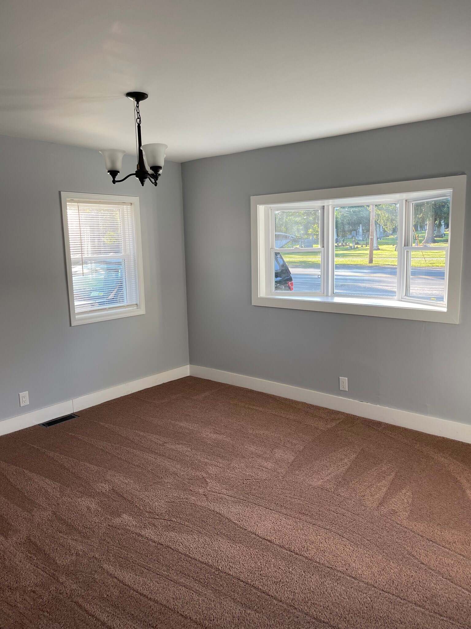 Family Room - 111 West Ave