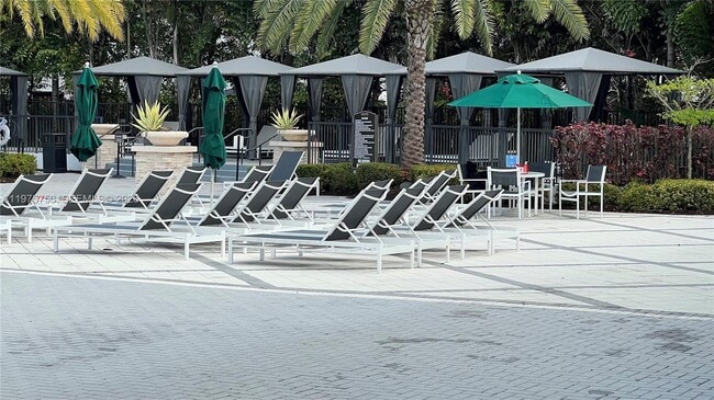 Building Photo - 7915 NW 104th Ave