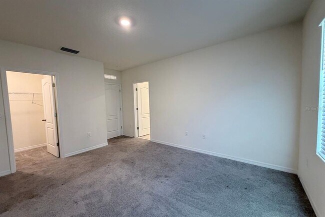 Building Photo - 1470 Isleta Lp