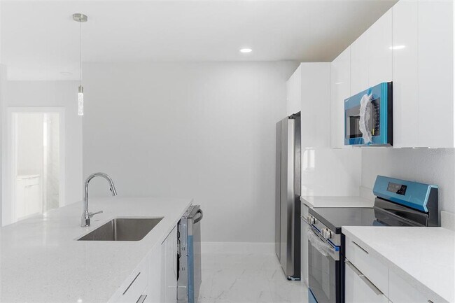 Building Photo - 107 East 15th Street