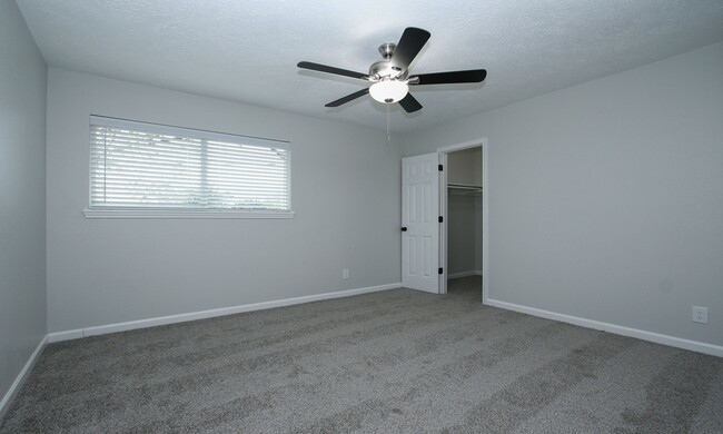 Building Photo - 25607 Pecan Valley Cir