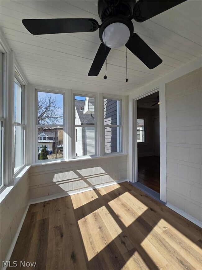 Building Photo - 13839 Clifton Blvd