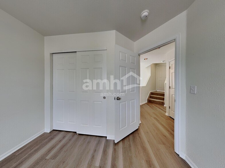 Building Photo - 8433 Golden Eye Dr
