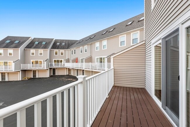 Building Photo - 18 Hovey Pond Dr