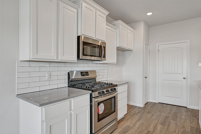 Building Photo - 6846 Termino Ln