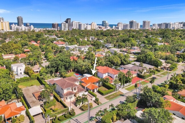 Building Photo - 3757 Prairie Ave