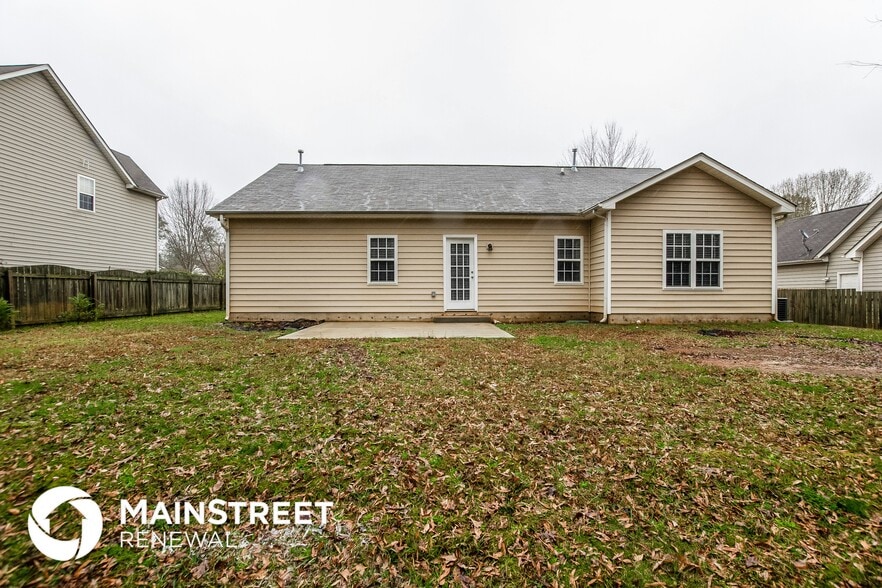 Building Photo - 4704 Waterbell Ln