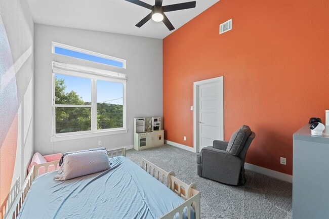 Building Photo - 20702 Post Oak Dr
