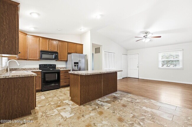 Building Photo - 2403 Silverbrook Ave