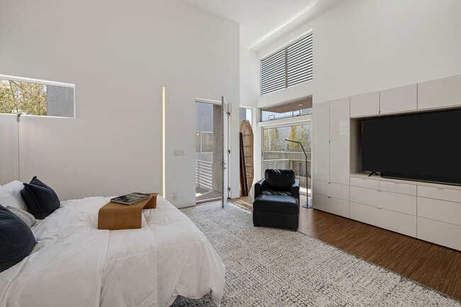 Building Photo - 27 Driftwood St