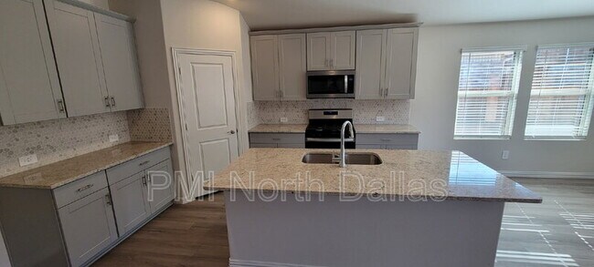 Building Photo - 10609 Potawatomi Ln