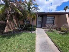 Building Photo - 2219 Caribbean Dr S