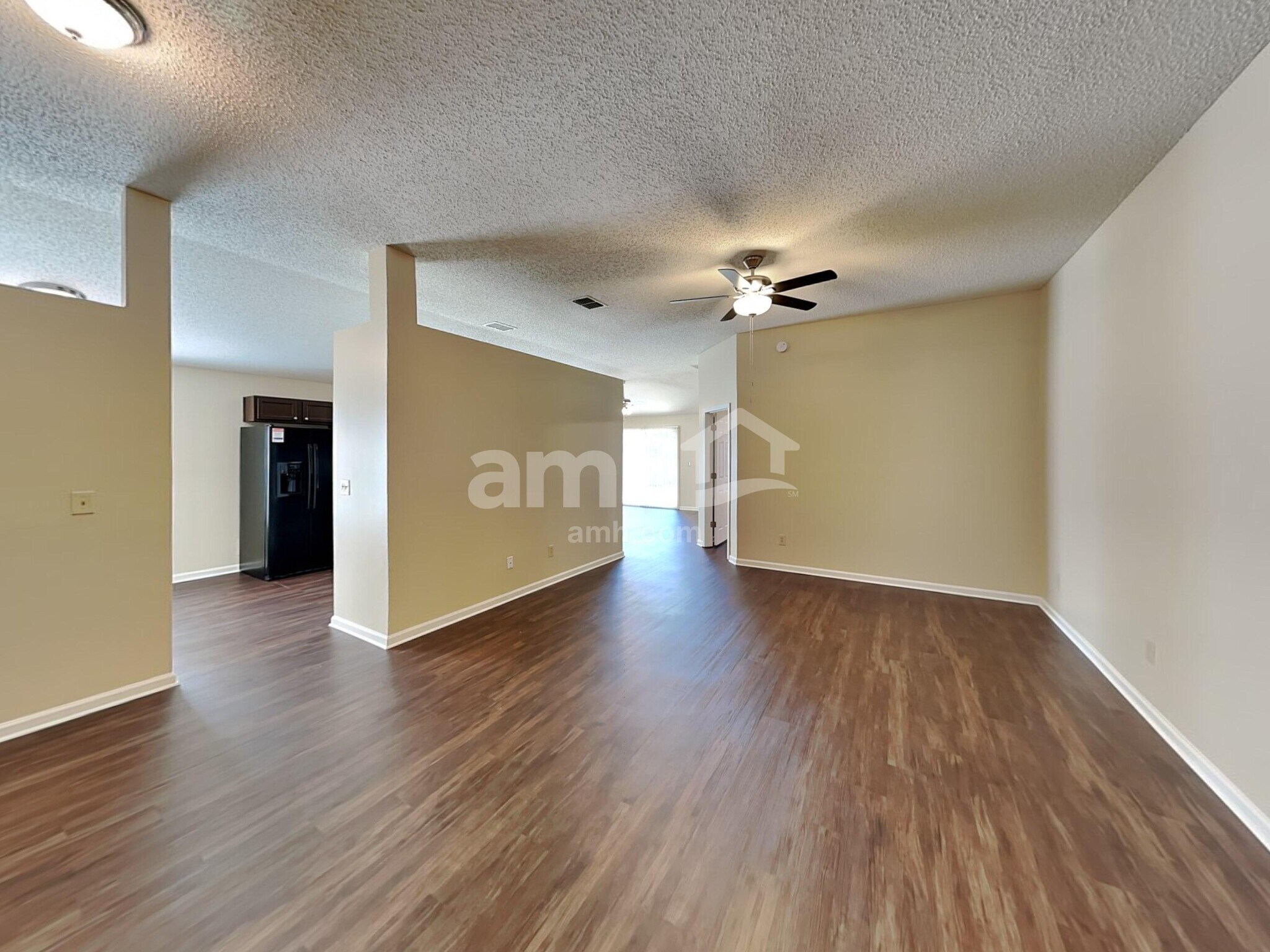 Building Photo - 1758 Dartmouth Dr