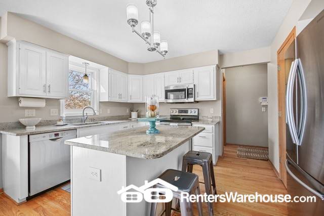 Building Photo - 1052 Briar Glen Ln