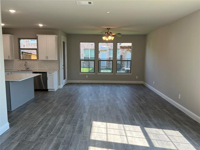 Building Photo - 521 Sequoia St