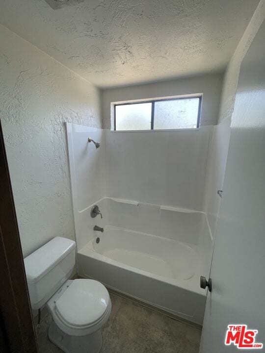 Building Photo - 735 W Milford St