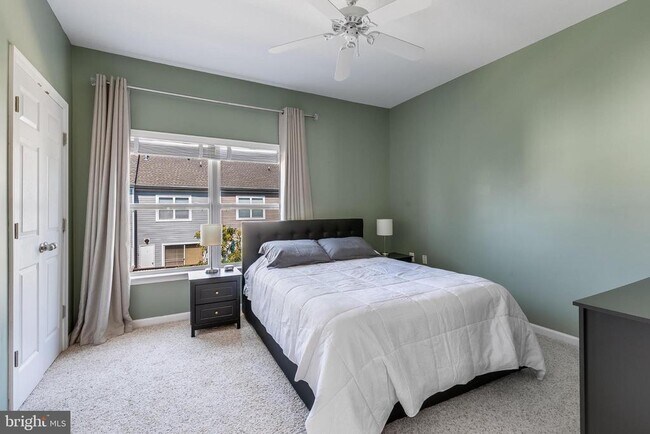 Building Photo - 21800 Flanders Ct