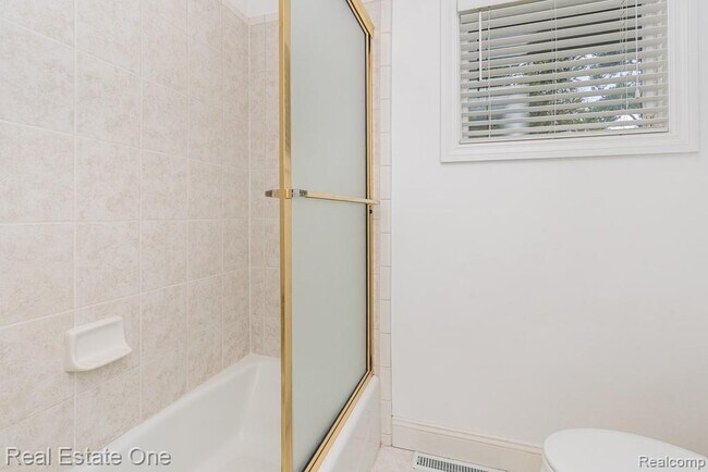 Building Photo - 509 Walbridge Dr