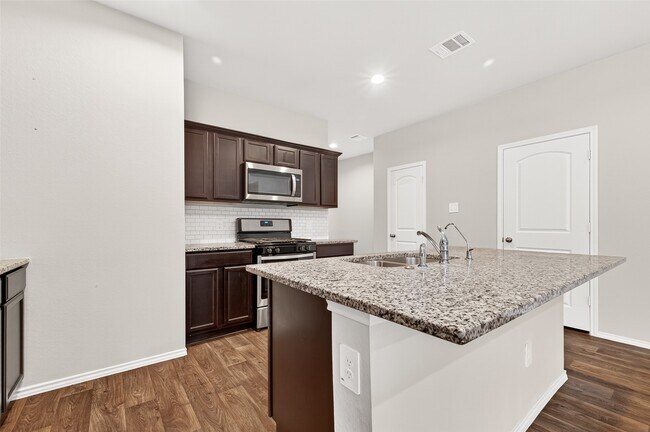 Building Photo - 14739 Blackbrush Mnr