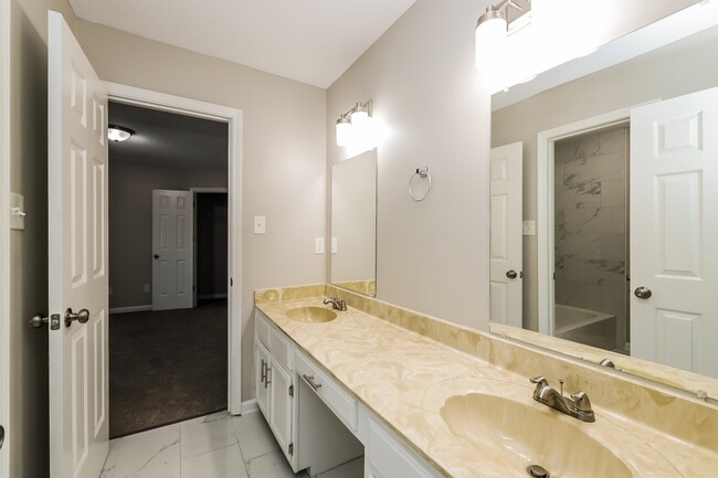 Building Photo - 4851 Harvest Knoll Ln