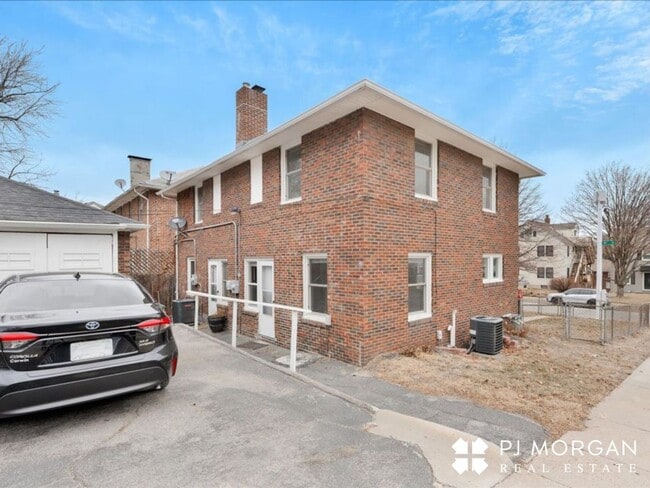 Building Photo - 802-804 N 48th Street
