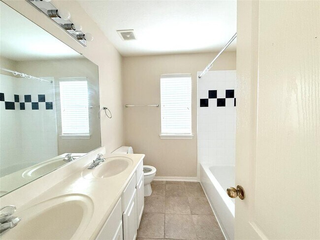 Building Photo - 1626 Penmark Ln