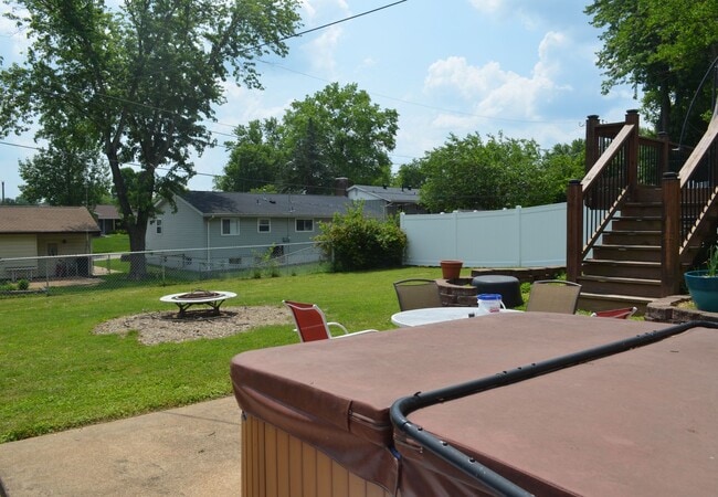 Building Photo - Price Drop! Updated 4 bed 3 bath in Fenton