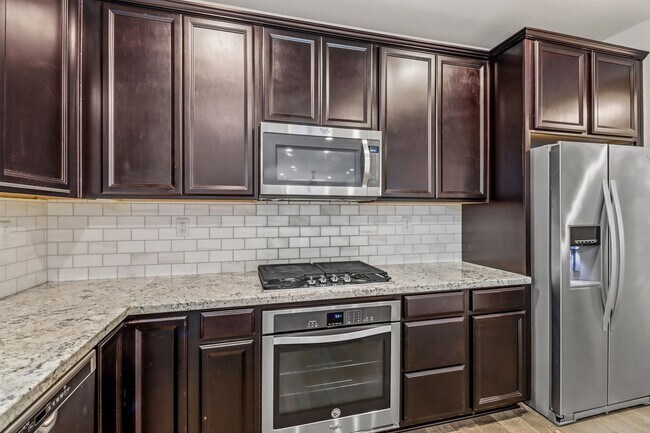 Building Photo - FIRST MONTH'S RENT FREE-Charming 3-Bedroom Home with Office in The Cannery – Davis, CA