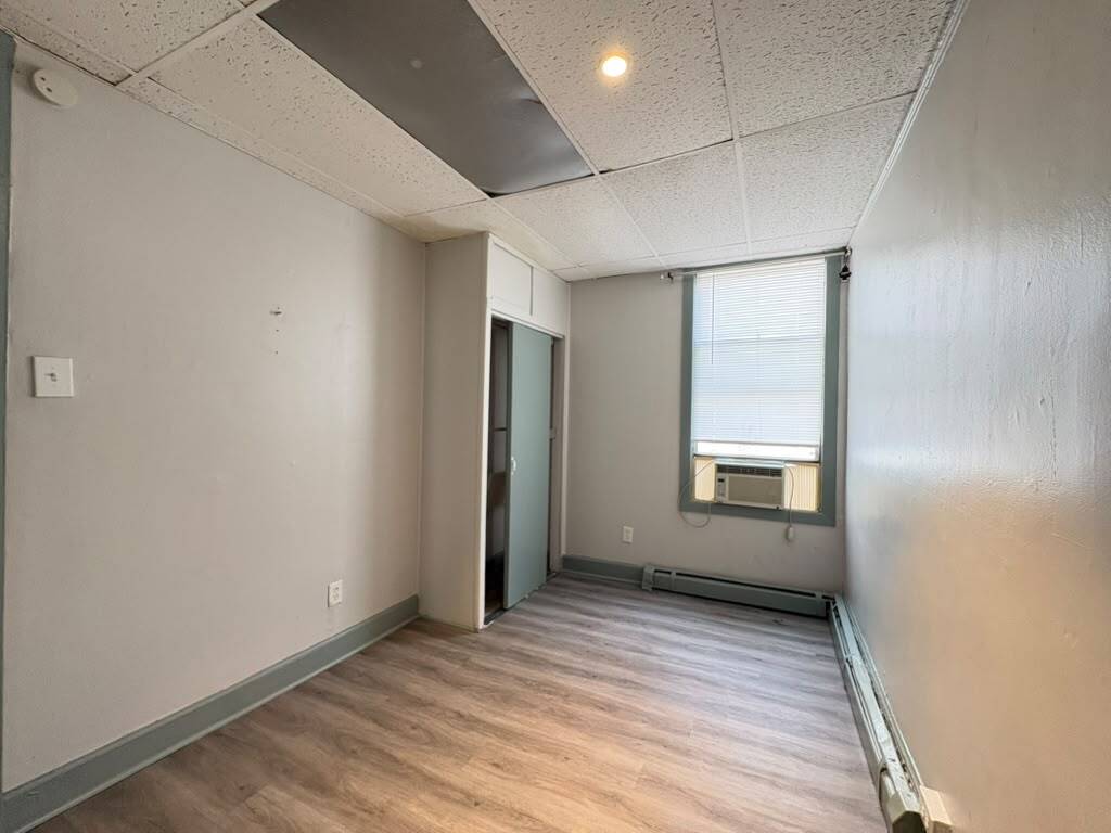 Building Photo - 53 Stegman St