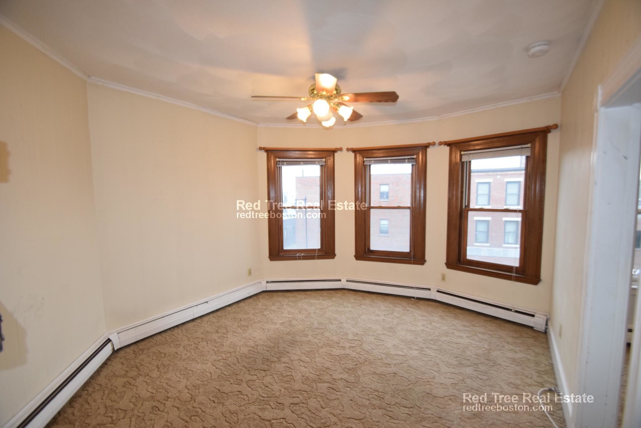 Building Photo - 720 Cambridge St