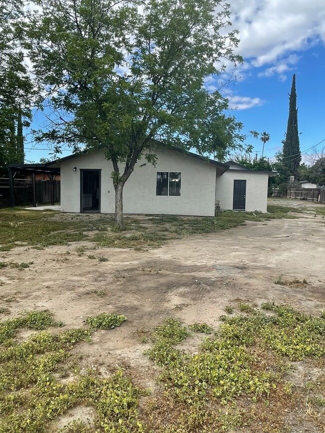 Building Photo - 265 Hudson Dr