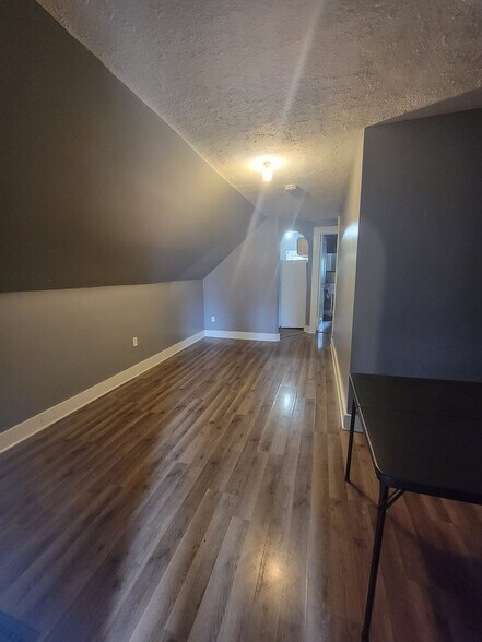 Building Photo - 55 Cotter Ave