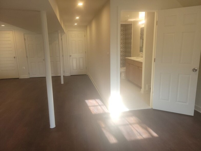 Building Photo - 14004 Zeigler Way