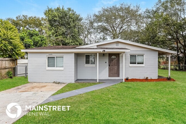 Building Photo - 1225 Gail St