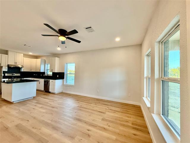 Building Photo - 308 SW 14th St