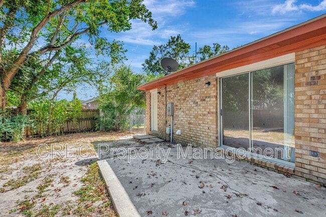 Building Photo - 1200 Margaret Dr