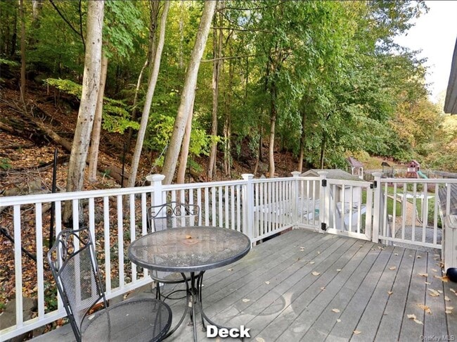 Building Photo - 239 Westside Ave