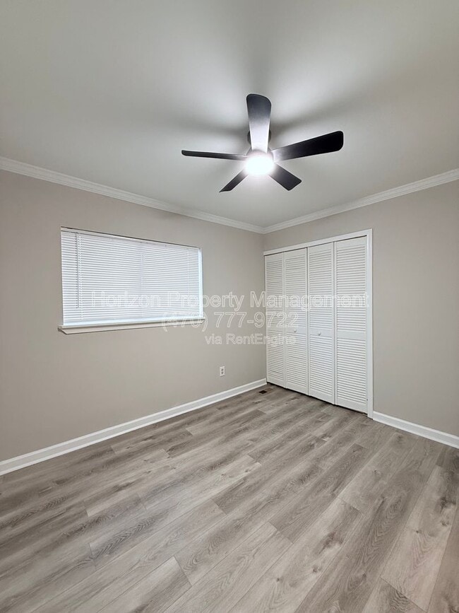 Building Photo - 11 Country Pl Ct