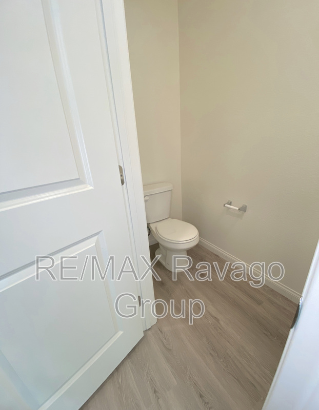 Building Photo - 9920 S Ullom Dr