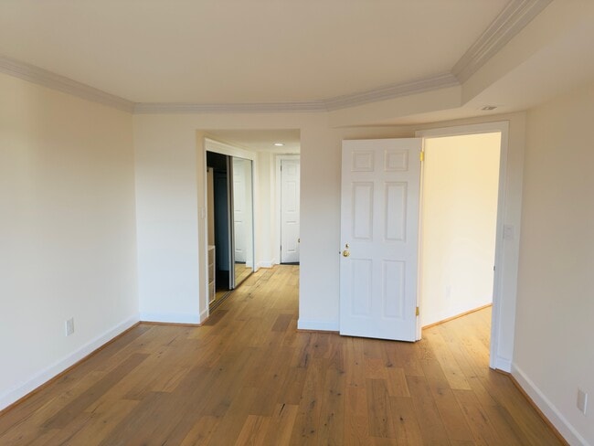 Building Photo - 1080 Wisconsin Ave NW