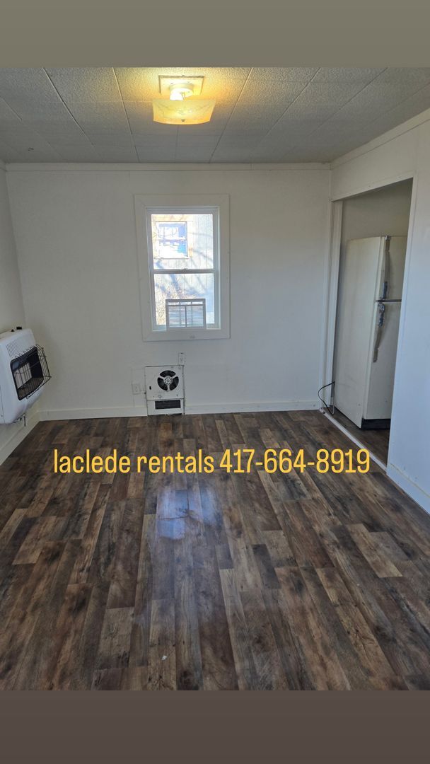 Building Photo - 2 BEDROOM 1 BATHROOM HOUSE FOR RENT