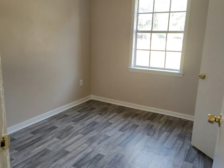 Building Photo - 3358 Lenta Cove