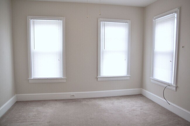 Building Photo - 418-420 Market Street